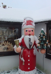 Weihnachtsmannfigur in Seiffen